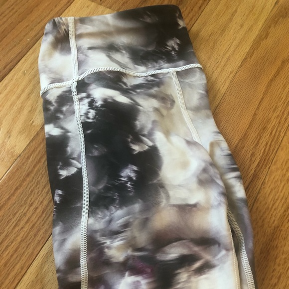 Athleta Run Free workout pants - Picture 2 of 2